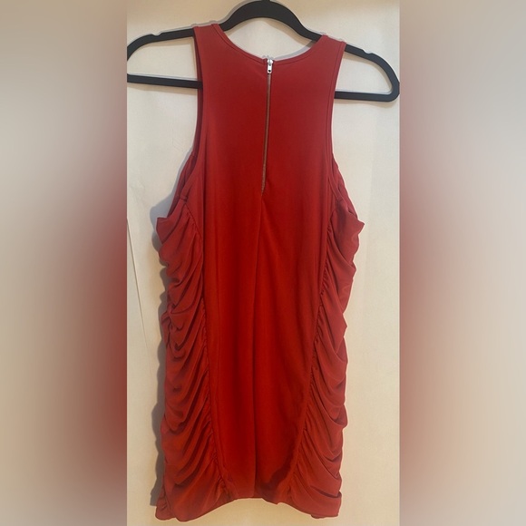 Torrid Woman’s Red Flattering Side Gathered Red Top Size 1 -14/16 - 1X NWOT - Picture 2 of 7